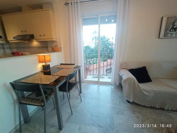 Apartamentos Los Hidalgo Golf Manilva Buitenkant foto